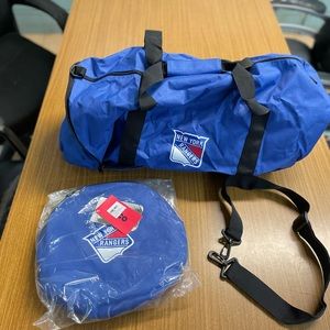 NWT NHL LIGHTWEIGHT DUFFLE BAG